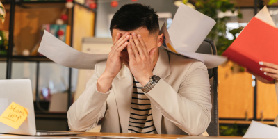 SÍNDROME DEL TRABAJADOR BURBUJA: CUANDO EL TRABAJO NO TERMINA NI SIQUIERA EN VACACIONES 