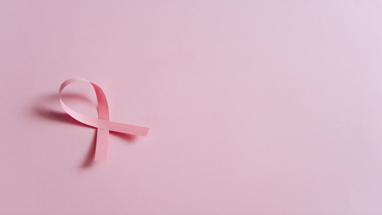CÁNCER DE MAMA ANTES DE LOS 40: QUÉ CAMBIA CUANDO EL DIAGNÓSTICO LLEGA A UNA EDAD TEMPRANA